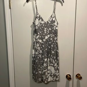American Eagle Grey and White Dress